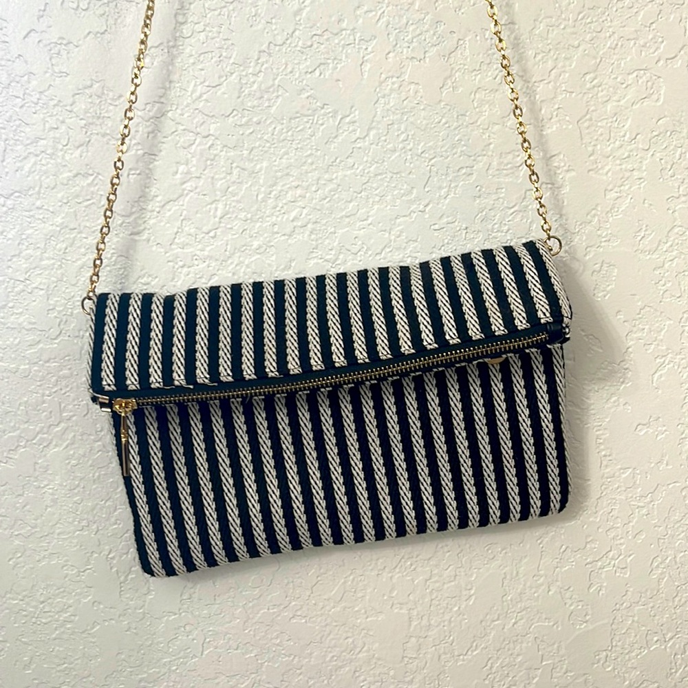 NWOT Urban Expressions Black & White Stripe Bag